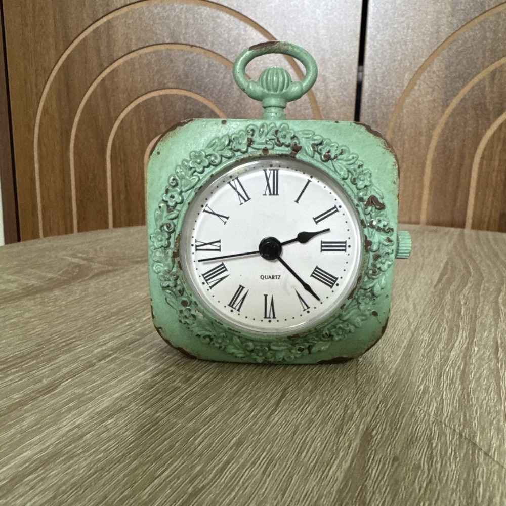 Chic Distressed Metal Clock- Retro